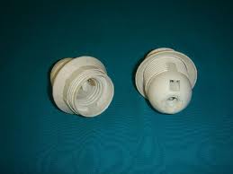 Патрон Е-27 карболит с приж.кольцом (бел) №04875