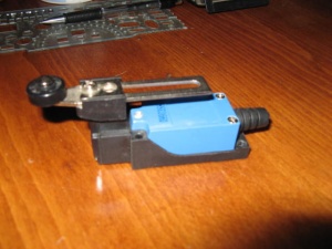 Выключатель концевой ХСК-Р106 "пров.стерж." №05296